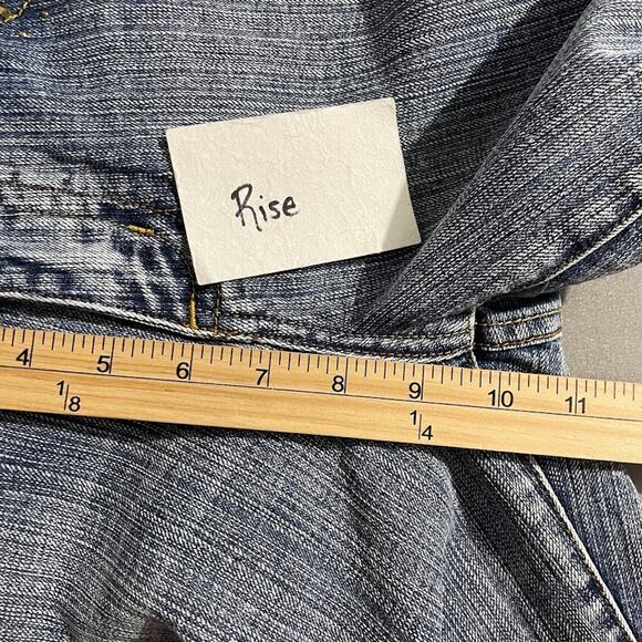 LA Blues Size 6 Embellished Blue Jean Denim Capris Y2K Button Flap Pockets Crop - Picture 11 of 13